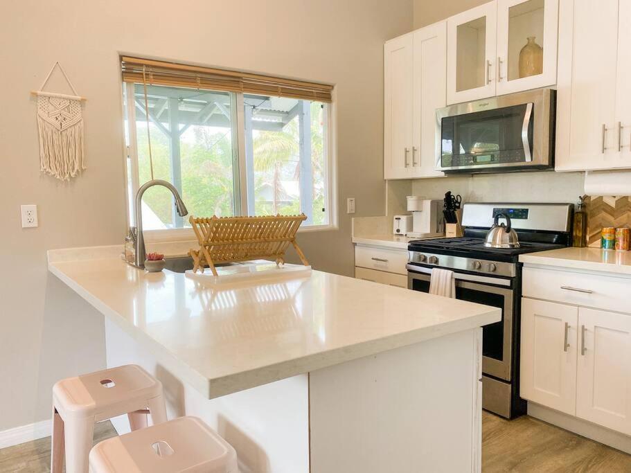 Hibiscus Hale, Full Kitchen, King Bed, Parking Apartment Keaau Екстериор снимка